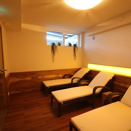 Aparthotel Kristall Altenmarkt im Pongau Ngoại thất bức ảnh