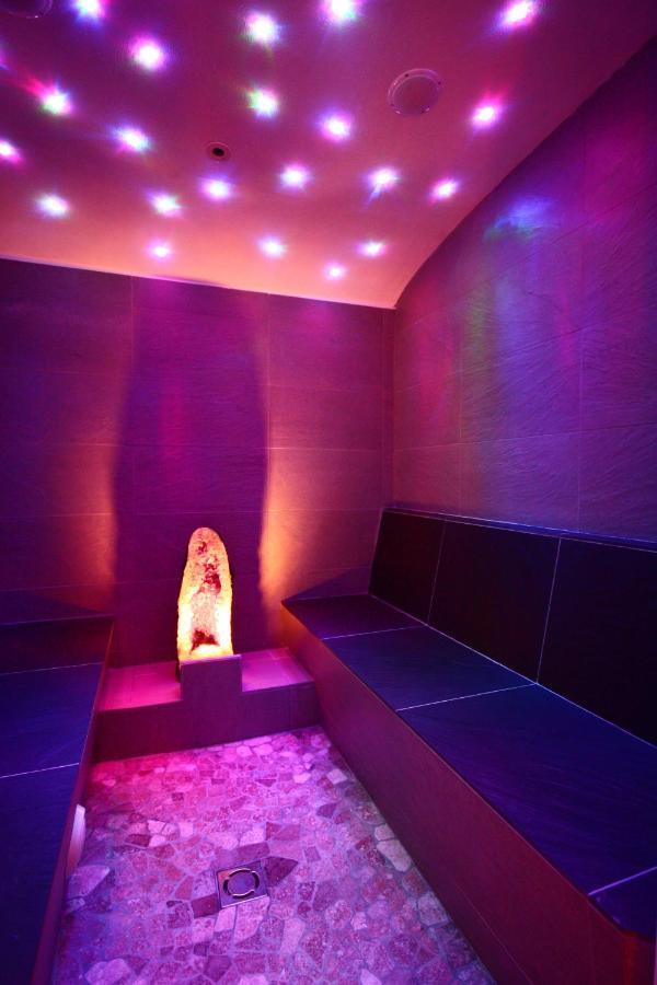 Aparthotel Kristall Altenmarkt im Pongau Ngoại thất bức ảnh