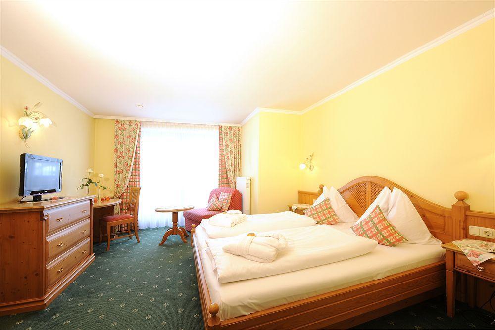 Aparthotel Kristall Altenmarkt im Pongau Ngoại thất bức ảnh