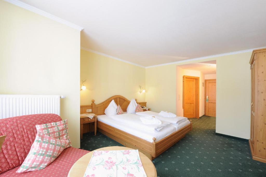 Aparthotel Kristall Altenmarkt im Pongau Phòng bức ảnh