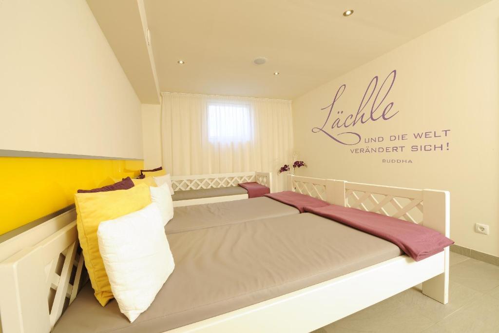 Aparthotel Kristall Altenmarkt im Pongau Ngoại thất bức ảnh