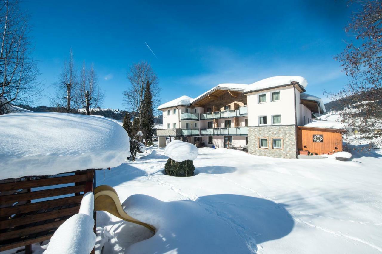 Aparthotel Kristall Altenmarkt im Pongau Ngoại thất bức ảnh